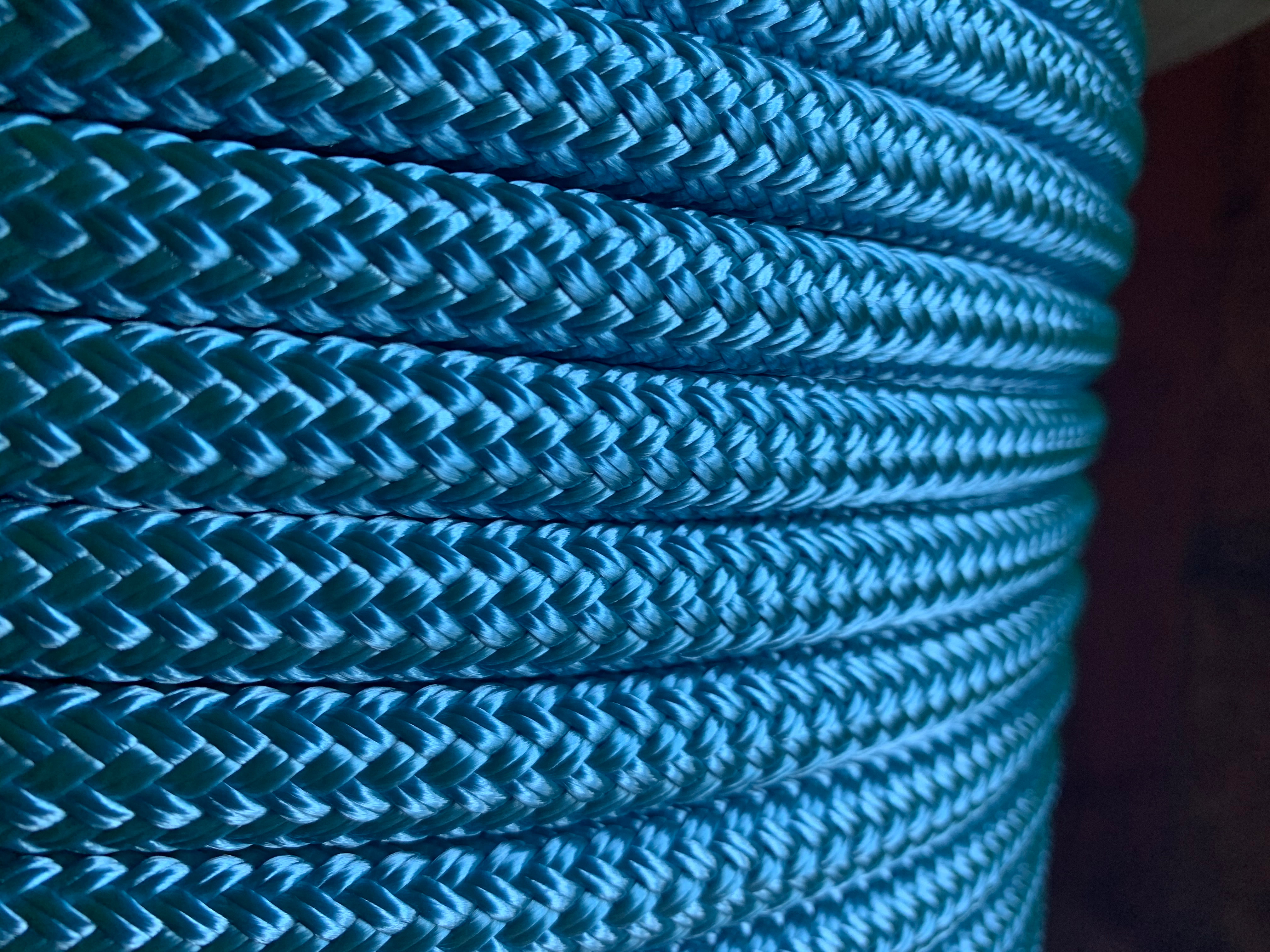 1/4 x 100 ft .Double Braid-Yacht Braid polyester rope.White/blue/black 